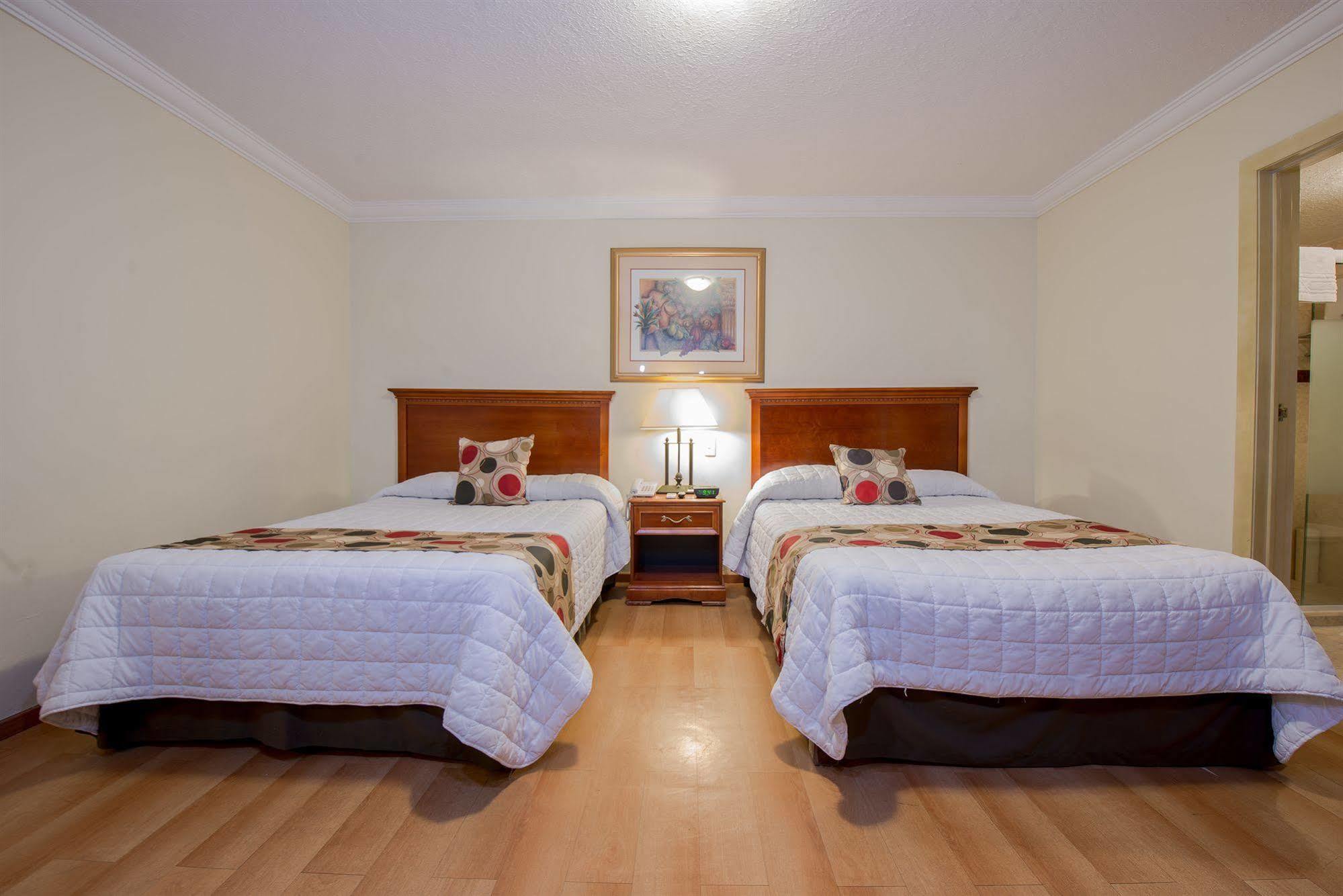 Del Marques Hotel&Suites Guadalajara Buitenkant foto